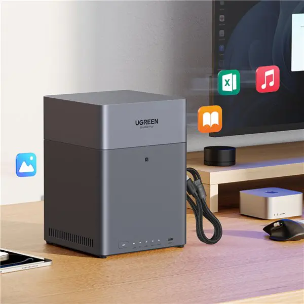 DH4300PLUS-85660 UGreen-DH4300-PLUS-4-Bay-NAS-Storage-Grey wr 04a UGREEN DH4300 PLUS 4-Bay NAS Storage