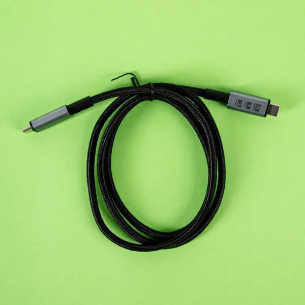 GIZZU 240W 20Gbps Type-C 1m Cable