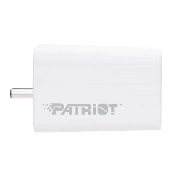 PI128GCUW30C Patriot-iLuxe-Cube-128GB-Type-C-Smart-Backup-Solution-–-White wr 02a Patriot iLuxe Cube 128GB Type-C Smart Backup Solution - White