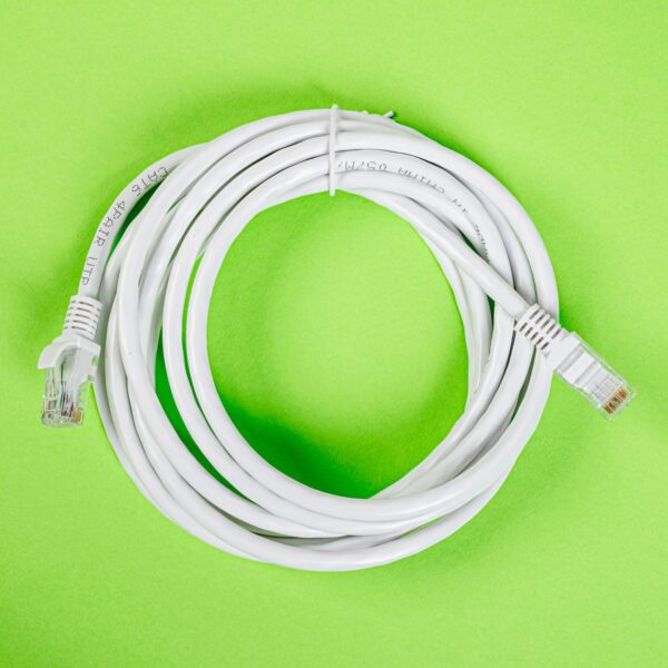 GCPCAT6030-WH wr 05a Gizzu Cat6 UTP Fly Lead Ethernet Network Cable 3m – White