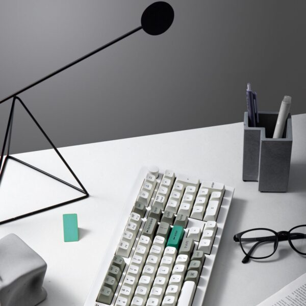 Q5M-P1-WR-06 Keychron Q5M-P1 QMK/VIA Wireless Custom Keyboard - Shell White