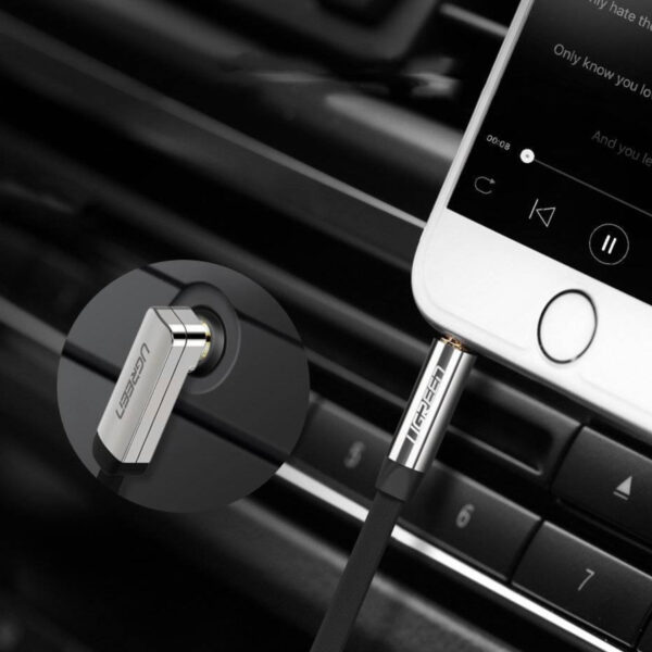 UGREEN AV119 Right-angled 3.5mm Flat Aux Cable 1.5m - Black/Silver