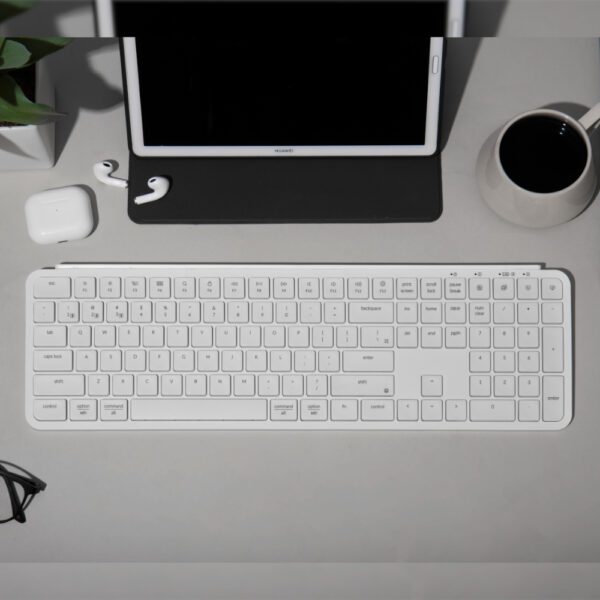 B6P-K8 wr 03a Keychron B6 Pro Ultra-Slim 100% Wireless Keyboard – Ivory White