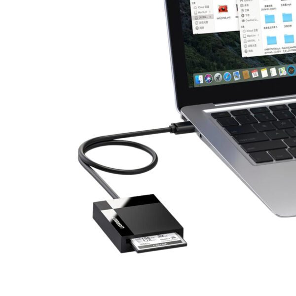 CR125-30333 UGREEN-4-in-1-USB-3.0-Card-Reader wr03 UGREEN 4-in-1 USB 3.0 Card Reader