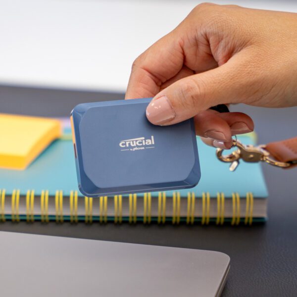 CT1000X10SSD9 Crucial-X10-1TB-Type-C-Portable-SSD wr 03 Crucial X10 1TB Type-C Portable SSD