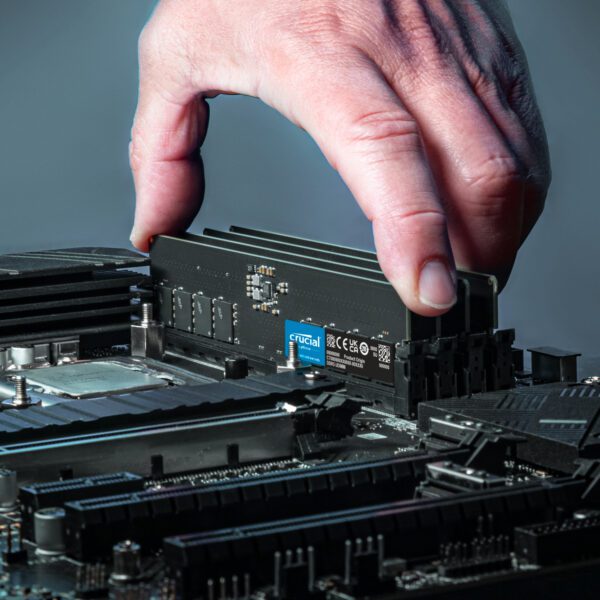 CT16G56C46U5 wr 04a Crucial 16GB 5600MHz DDR5 Desktop Memory