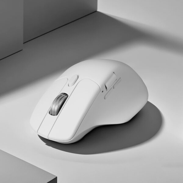 M6S-B72 Keychron M6SB72 1K Wireless Mouse BT24GH wr 03 Keychron M6SB72 1K Wireless Mouse (BT/2.4GHz/Wired) with Huano silent Micro switch and premium wheel - White